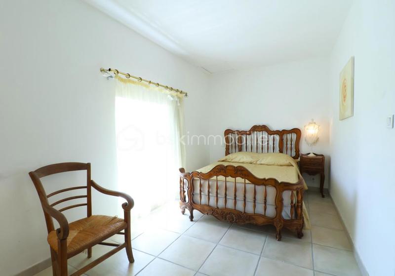 Propriété - 230 m² - 7 pièces