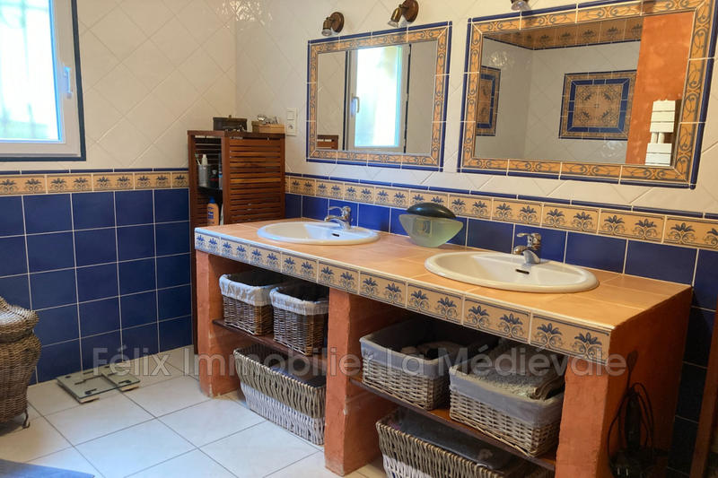 Maison contemporaine - 184 m² - 5 pièces