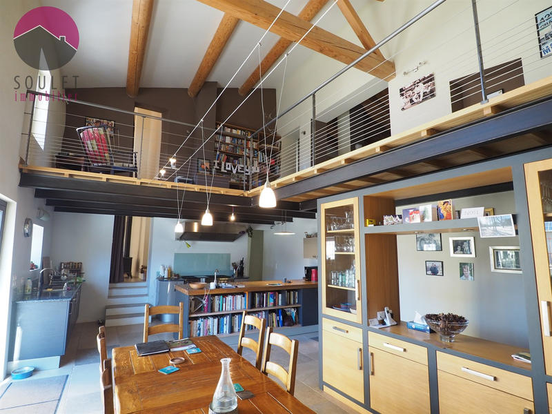 Mas - 575 m² - 15 pièces