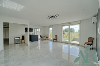 Appartement - 115 m² - 4 pièces