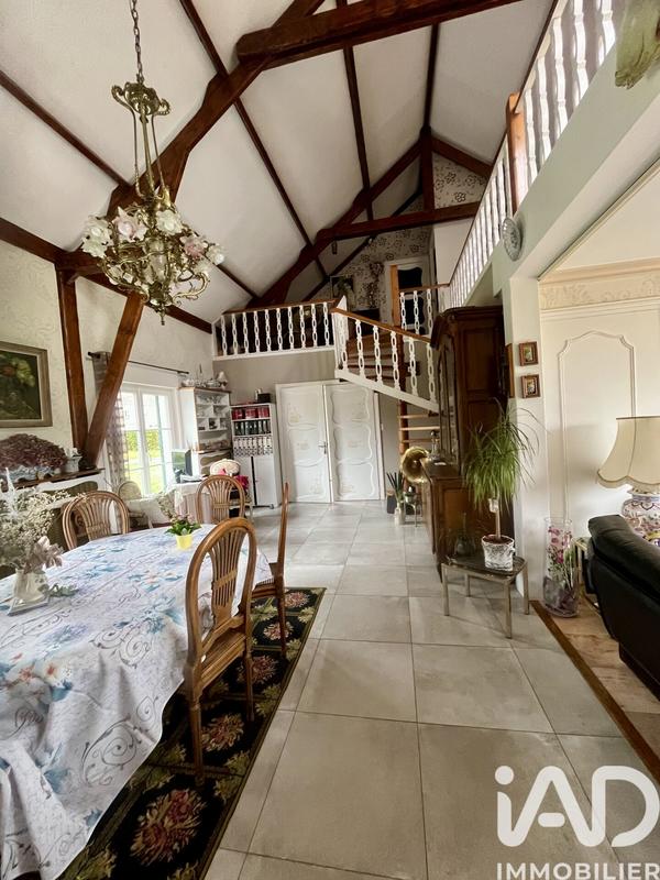 Maison - 181 m² - 8 pièces