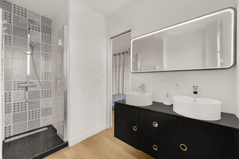 Maison - 163 m² - 5 pièces