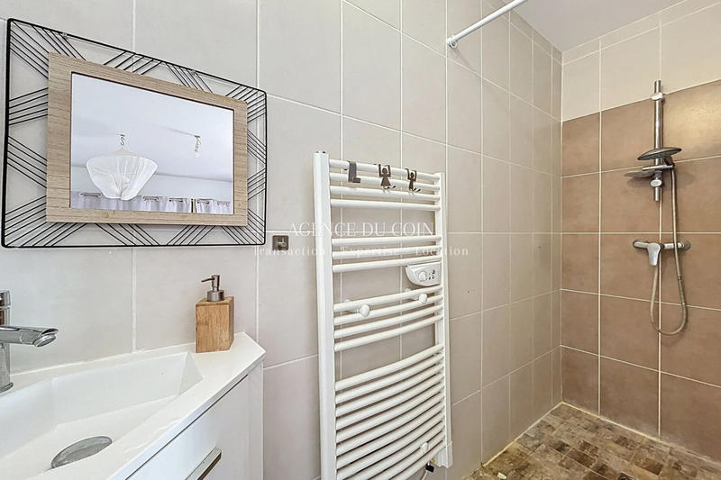 Villa - 101 m² - 4 pièces