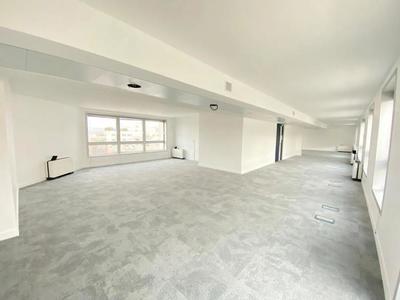 Bureau - 180 m²