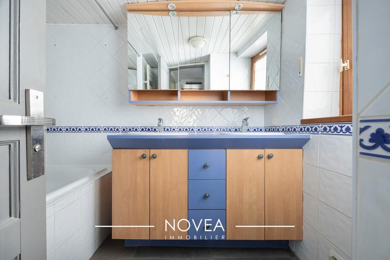 Appartement - 131 m² - 6 pièces