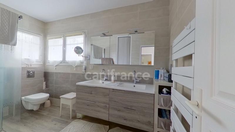 Villa - 220 m² - 7 pièces