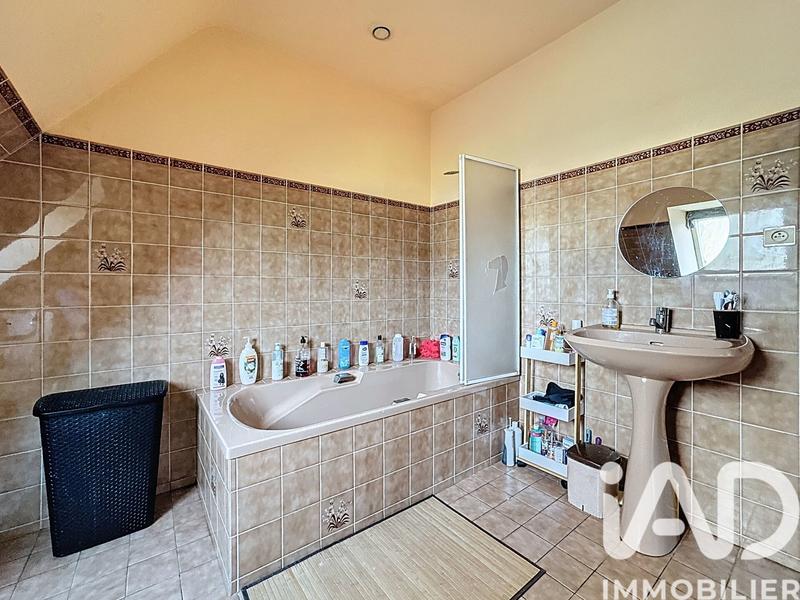 Maison - 87 m² - 6 pièces