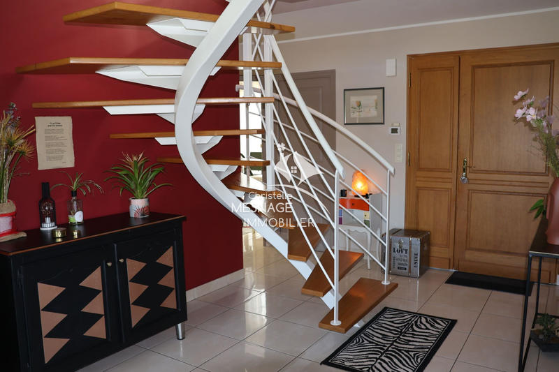 Maison contemporaine - 172 m² - 7 pièces