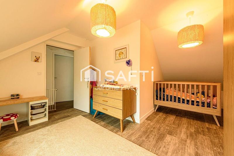 Maison - 130 m² - 4 pièces