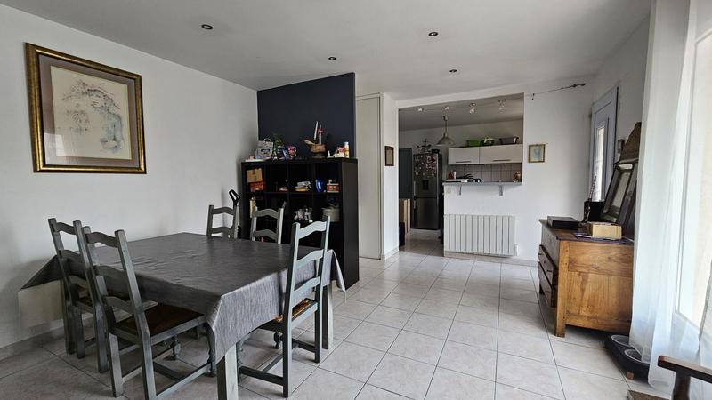 Villa - 90 m² - 4 pièces