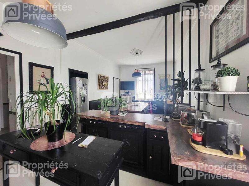 Maison - 176 m² - 8 pièces