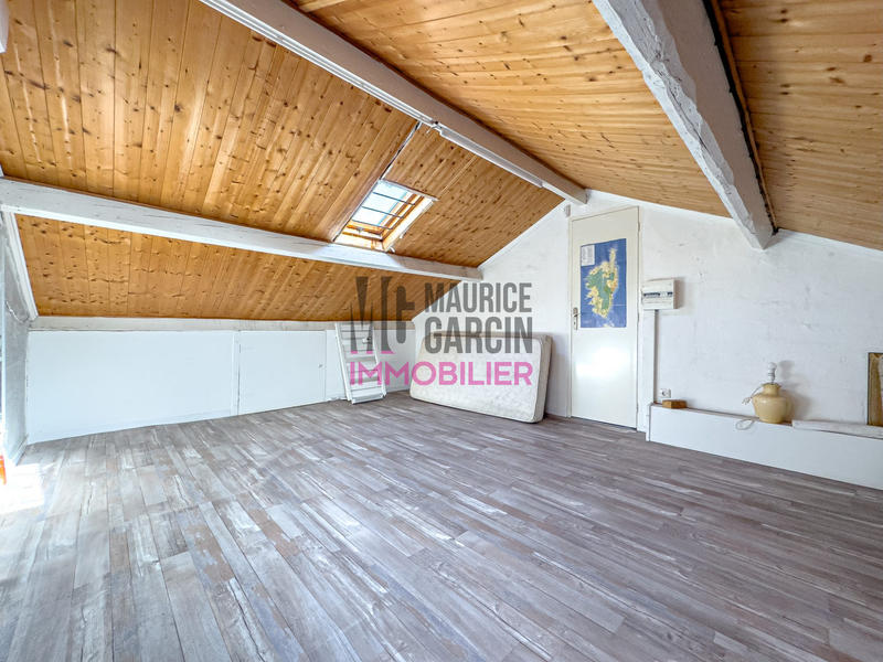 Maison - 136 m² - 6 pièces
