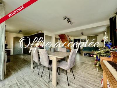 Maison - 112 m² - 6 pièces