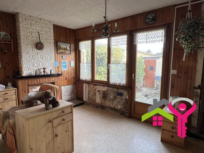 Maison - 90 m² - 4 pièces