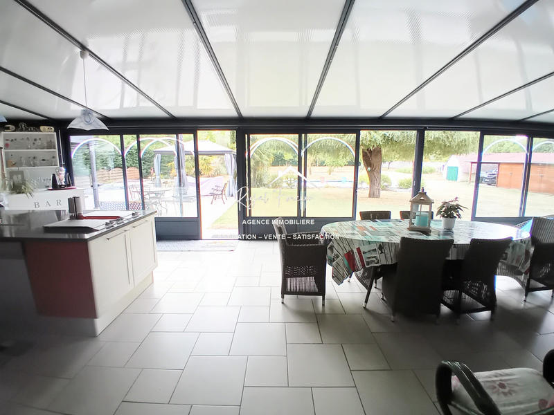 Maison traditionnelle - 296 m² - 12 pièces