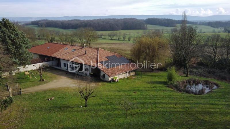 Corps de ferme - 171 m² - 8 pièces