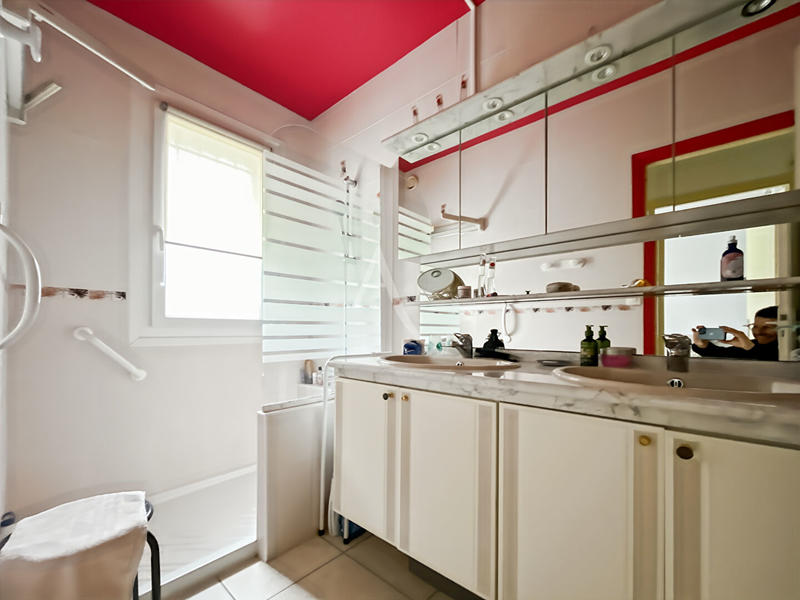 Appartement - 64 m² - 3 pièces