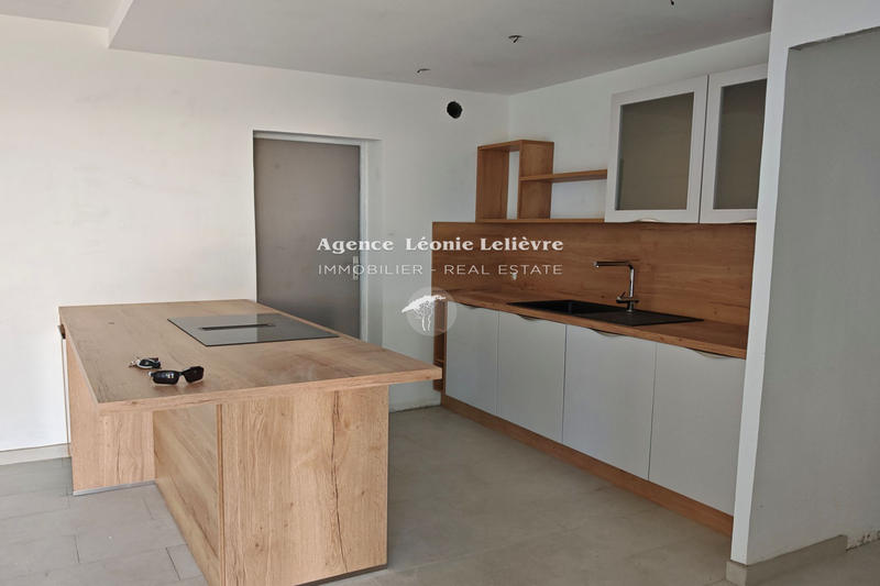 Maison - 99 m² - 4 pièces