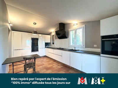 Maison - 196 m² - 7 pièces