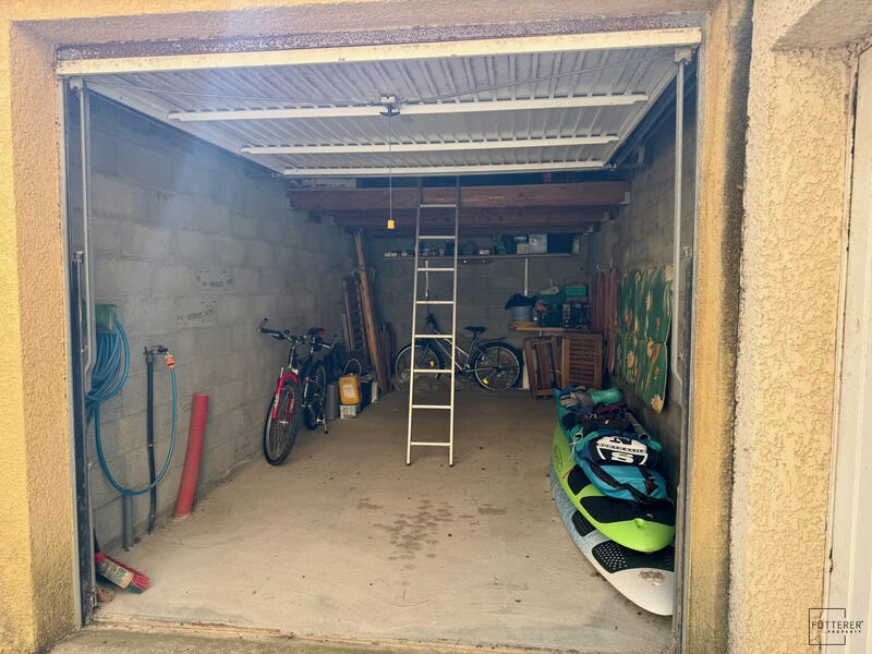 Parking / Garage - 17 m²