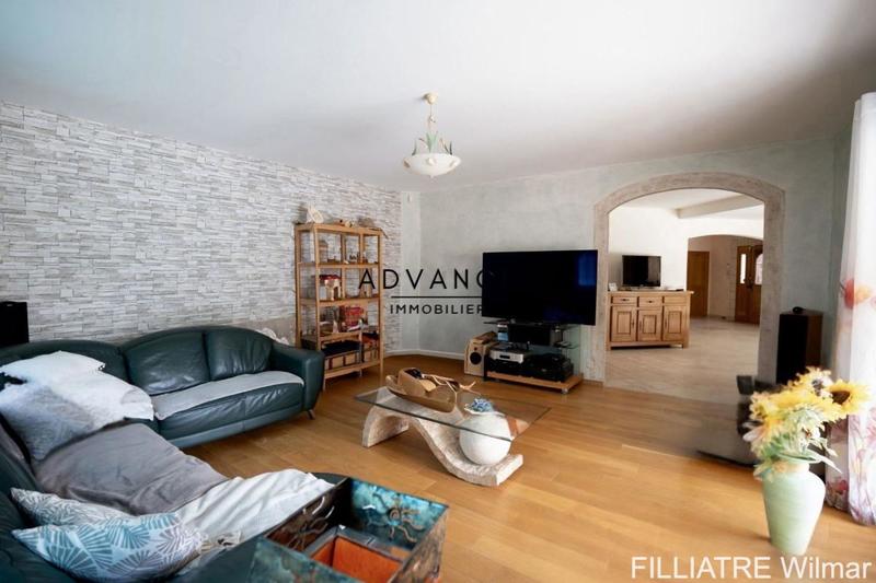 Maison - 210 m² - 5 pièces