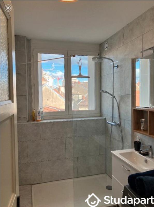 Chambre - 15 m² - 1 pièce