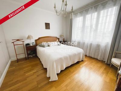 Maison - 135 m² - 7 pièces