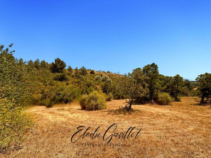 Terrain constructible - 3 070 m²