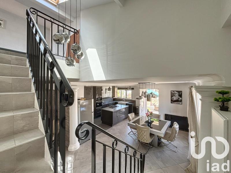 Maison - 160 m² - 5 pièces