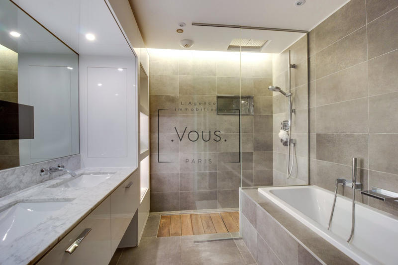 Loft - 116 m² - 4 pièces