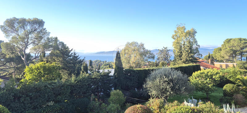 Villa - 200 m² - 6 pièces