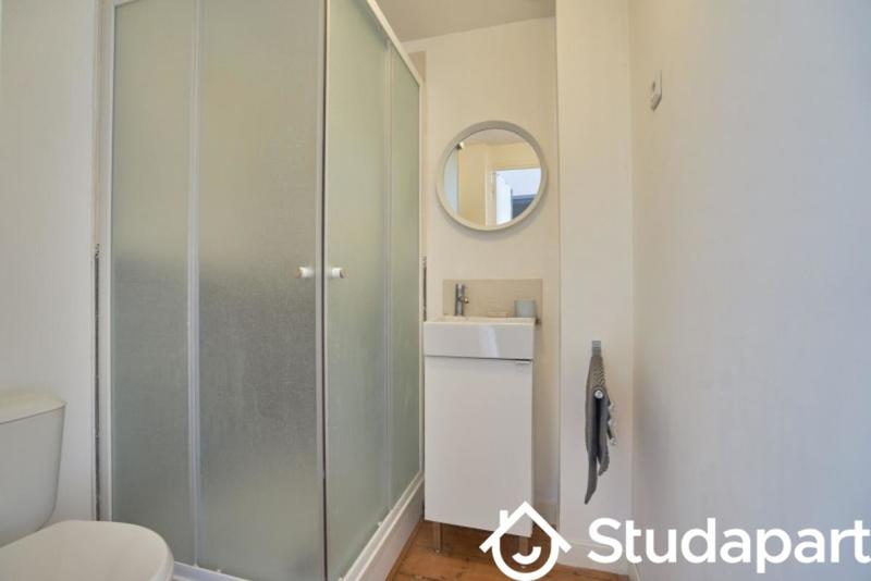 Chambre - 13 m² - 1 pièce