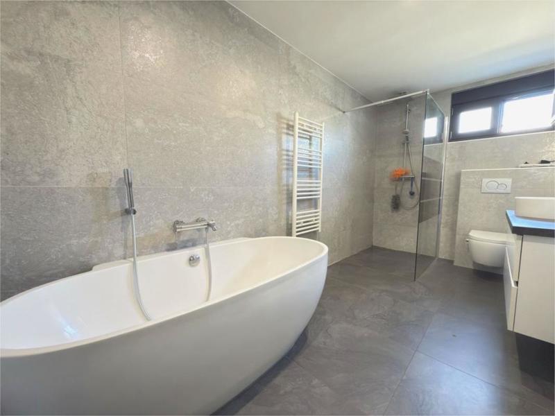 Maison traditionnelle - 143 m² - 5 pièces