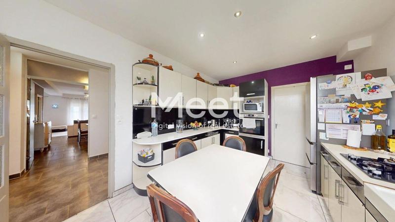 Maison - 175 m² - 7 pièces