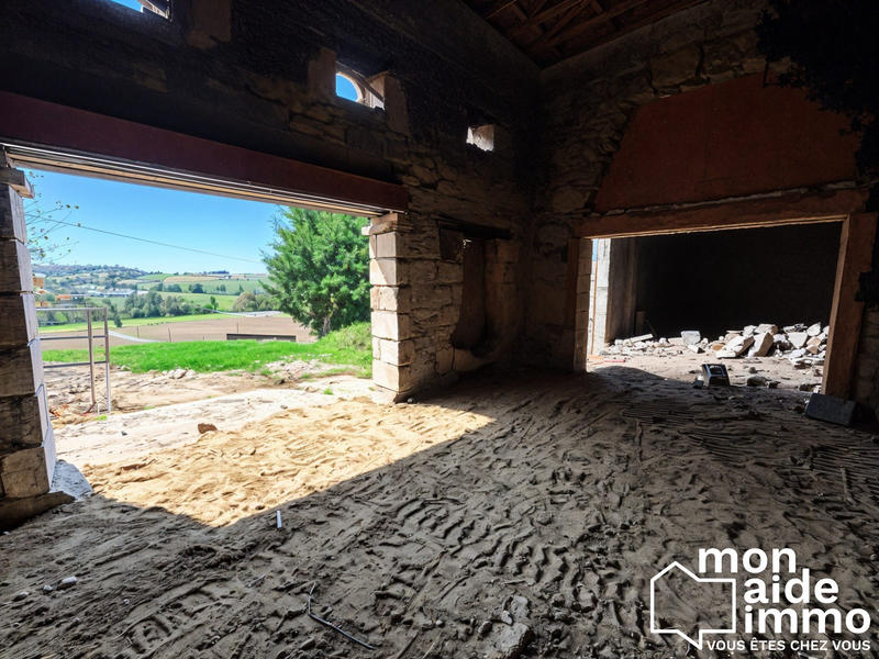 Maison - 600 m² - 9 pièces