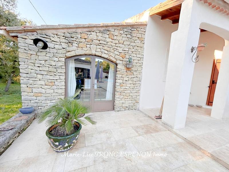 Maison - 210 m² - 8 pièces