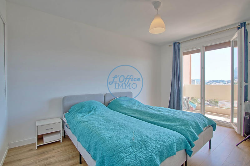 Appartement - 93 m² - 4 pièces