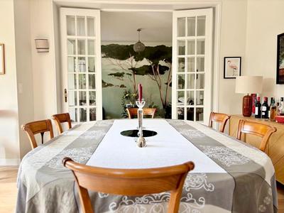 Maison - 292 m² - 8 pièces