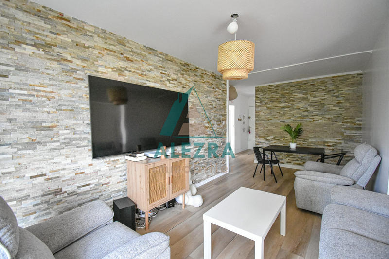 Appartement - 80 m² - 4 pièces