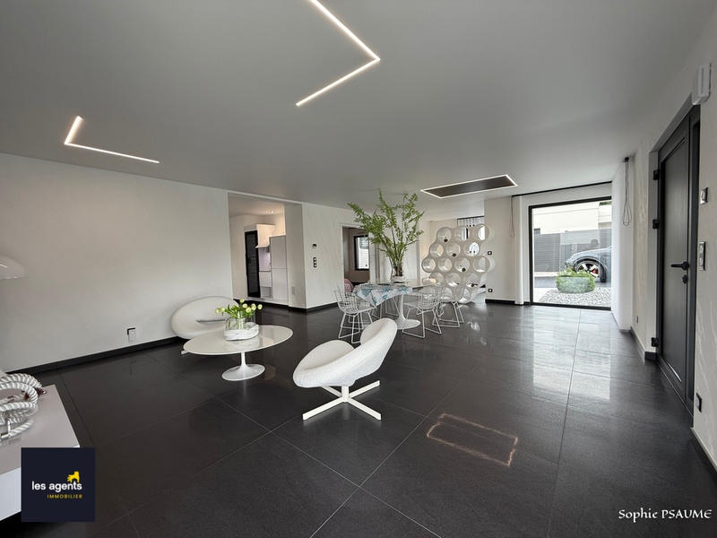 Maison - 103 m² - 4 pièces