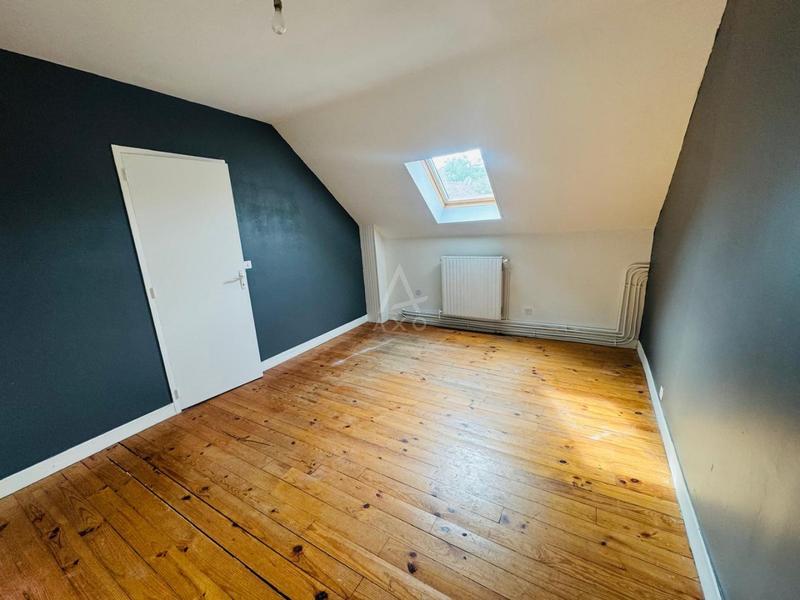 Maison - 143 m² - 7 pièces