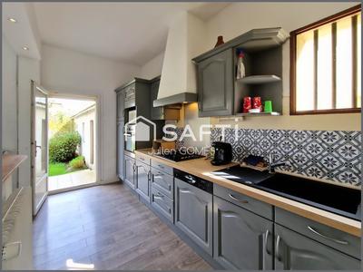 Maison - 97 m² - 4 pièces