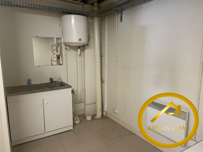 Local commercial - 608 m²