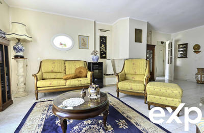 Maison - 184 m² - 8 pièces