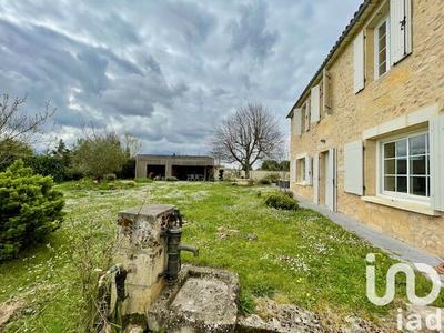 Maison - 250 m² - 9 pièces