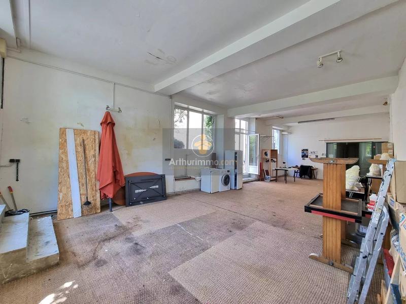 Maison - 325 m² - 10 pièces