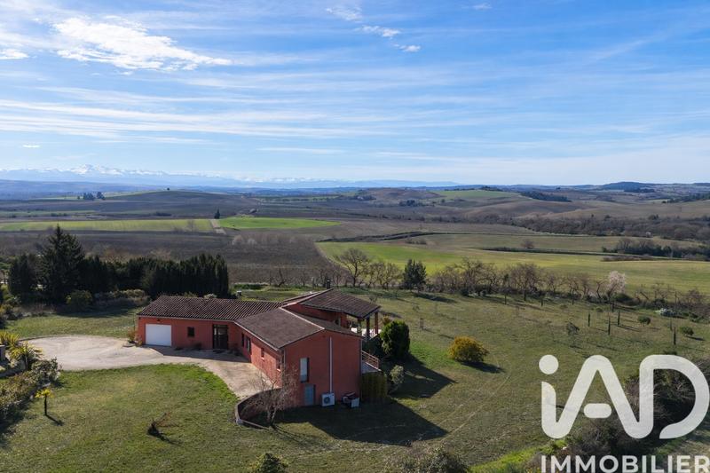 Maison - 185 m² - 7 pièces