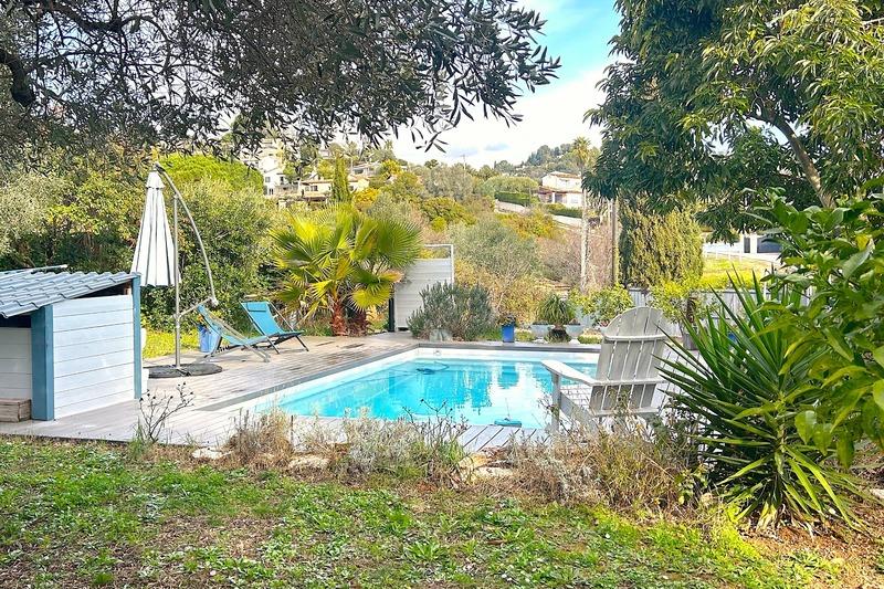 Maison - 196 m² - 6 pièces