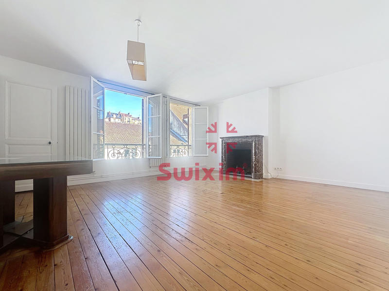 Appartement - 117 m² - 5 pièces