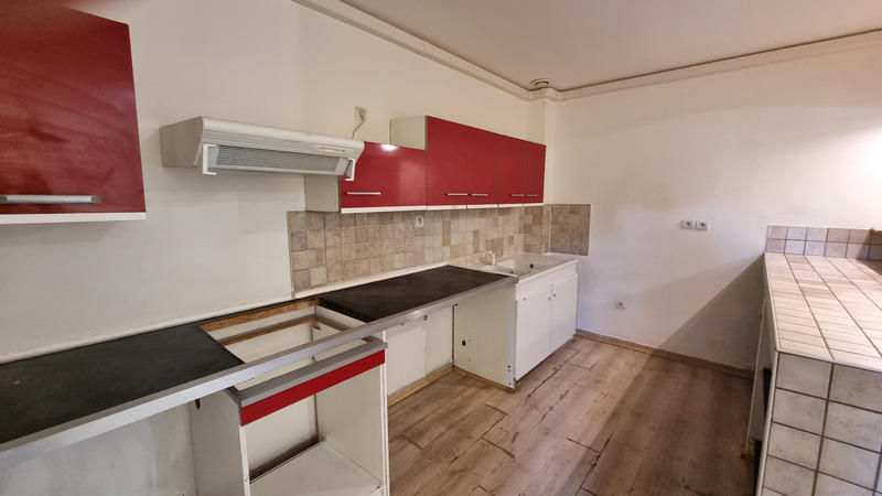 Immeuble - 834 m² - 34 pièces